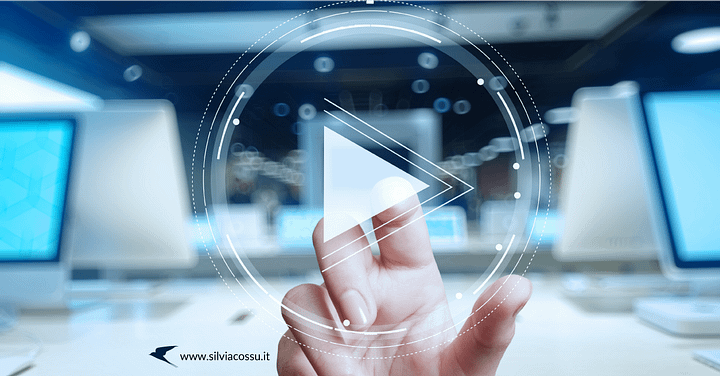 Trasmettere un video live come strategia di marketing sui social: ecco come prepararti e quali tool utilizzare per rendere professionali le tue dirette.